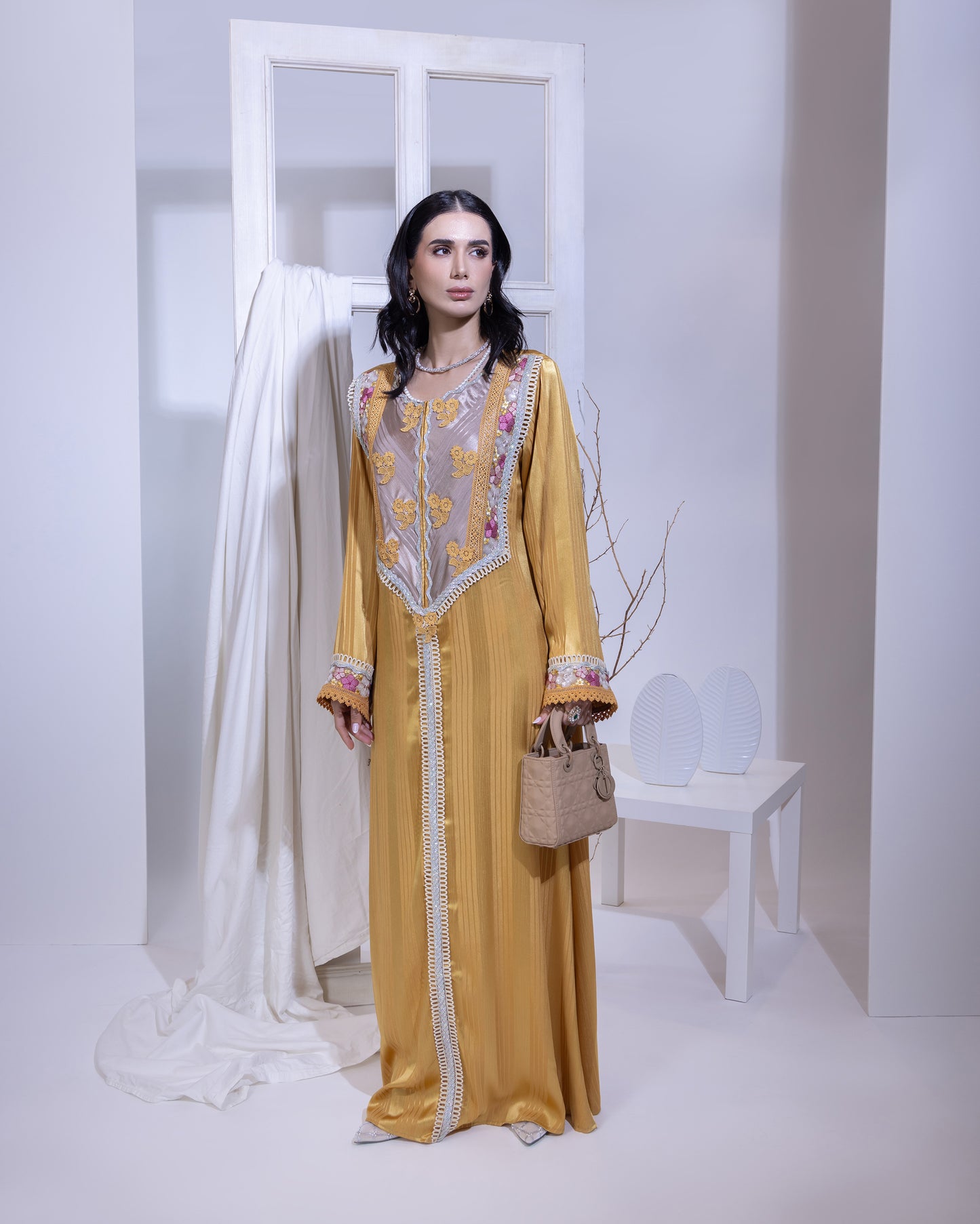 Noor Hareer Embroidered Jilabiya