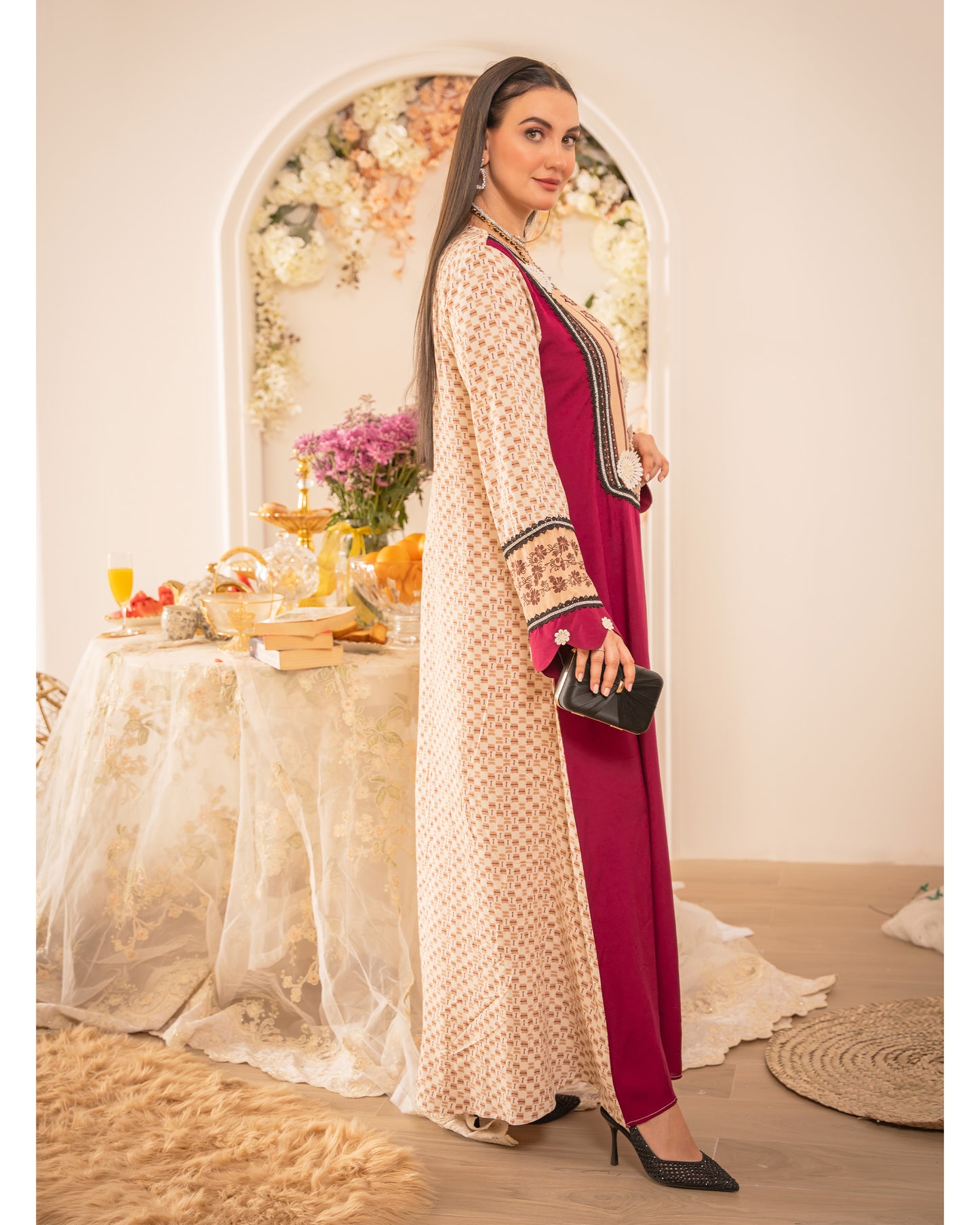 Rosette Charm Arabic Lawn Jalabiya