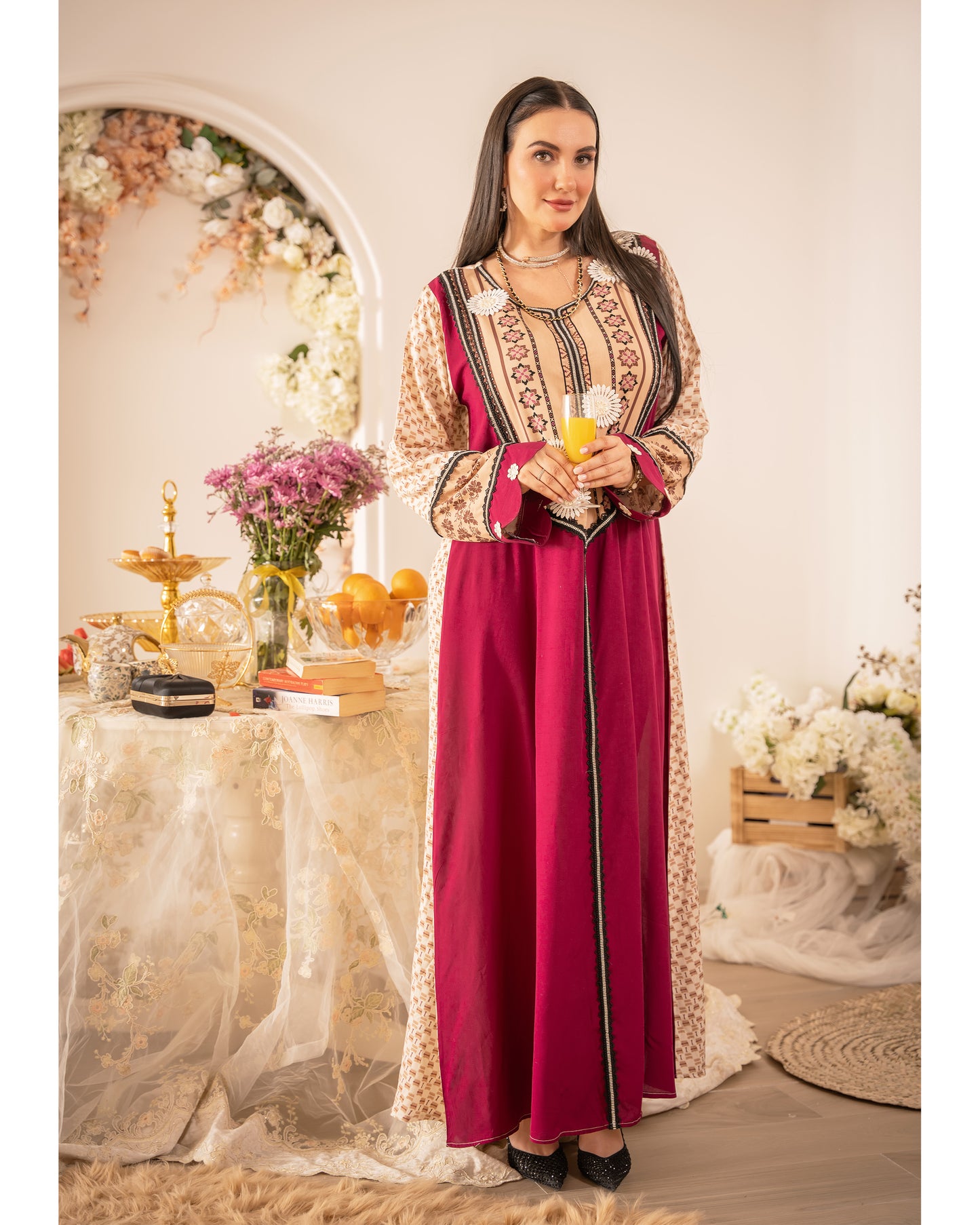 Rosette Charm Arabic Lawn Jalabiya