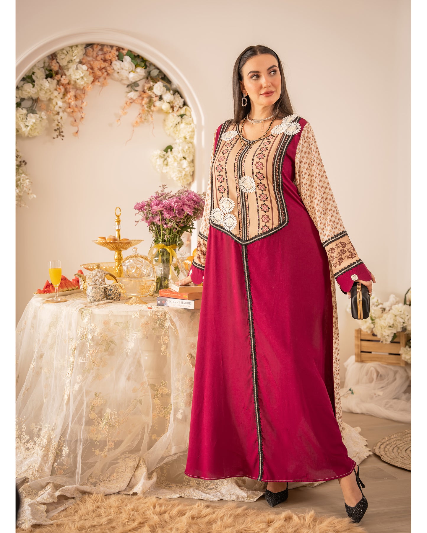 Rosette Charm Arabic Lawn Jalabiya